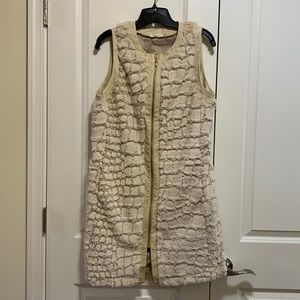 REVOLVE CARMIN Cream Faux Fur Vegan Leather Full Zip Vest, Duster Large NWOT